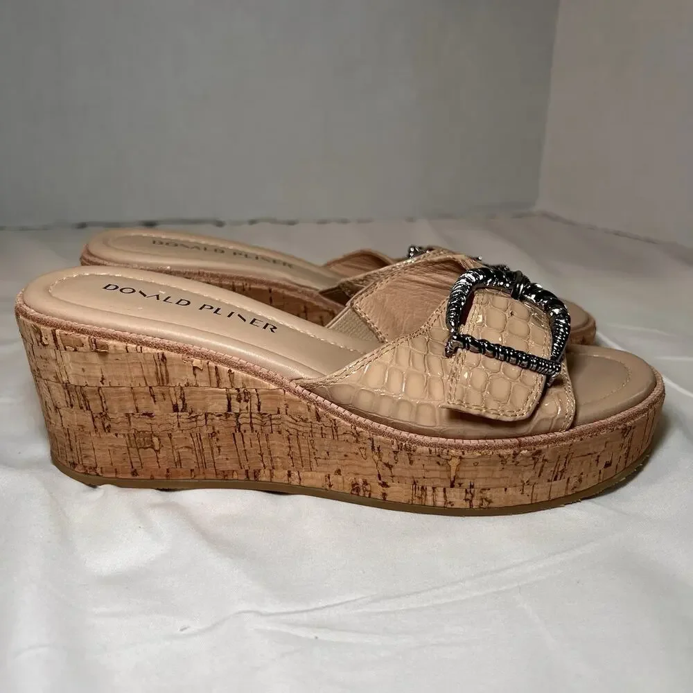 Donald Pliner Womens Size 7M Nude Croc Embossed Silver Buckle Cork Wedge Sandals